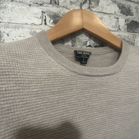 EUC Todd Snyder Sweater Size Large - Picture 3 of 11